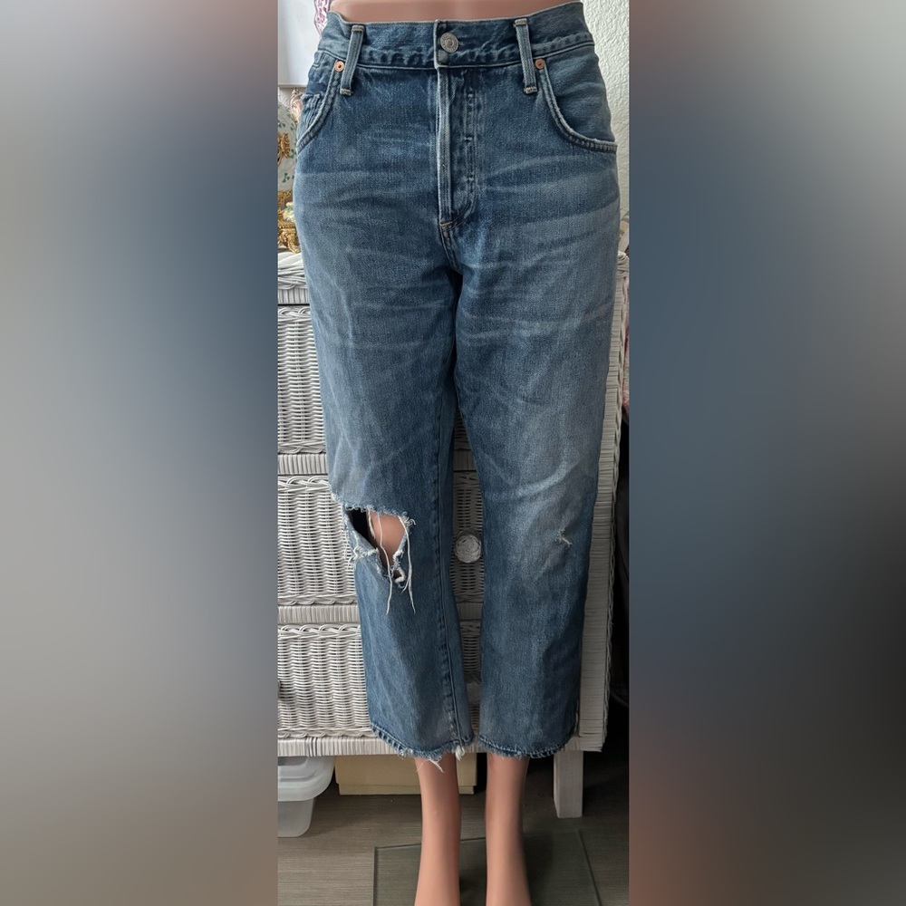 Citizens of Humanity 100% cotton mid rise distressed straight jeans blue Size 30
